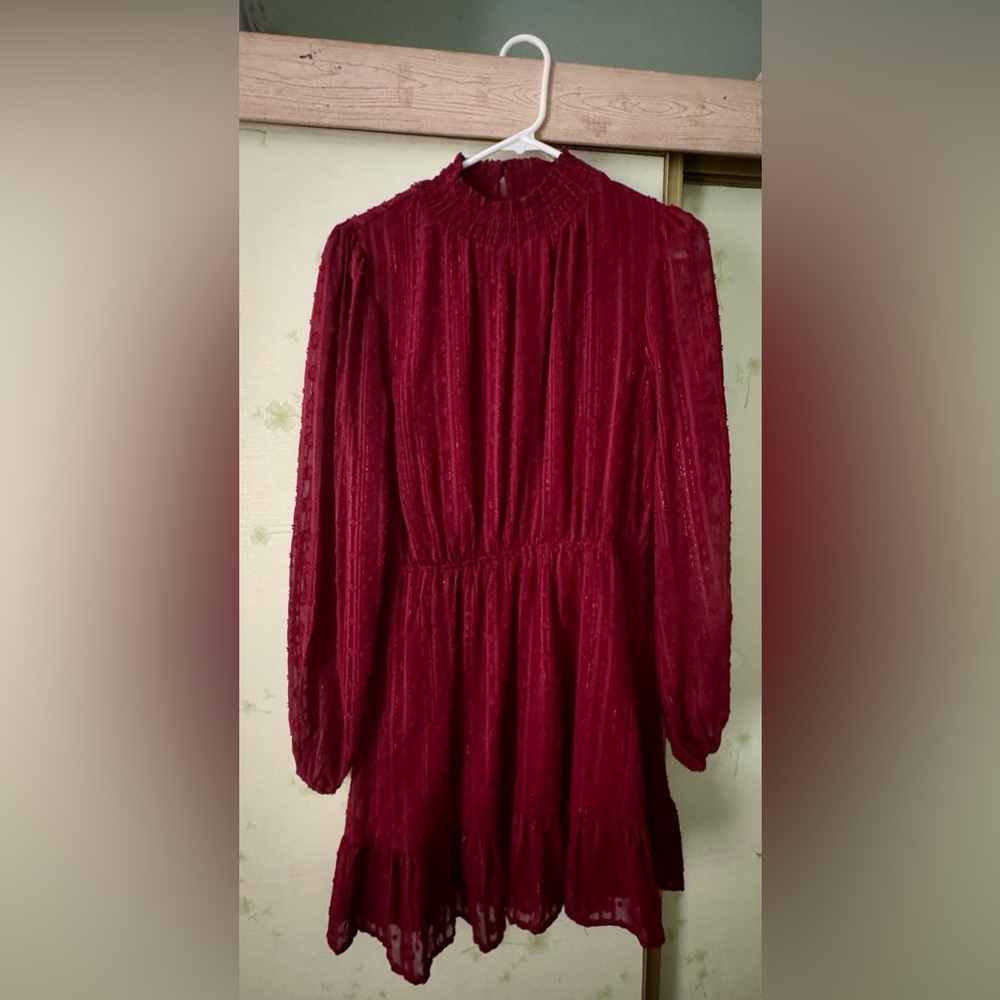 Short Dress in Long sleeves from Lulu's in Medium Size